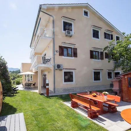 Bela Vista 4 Rustikales Apartman *