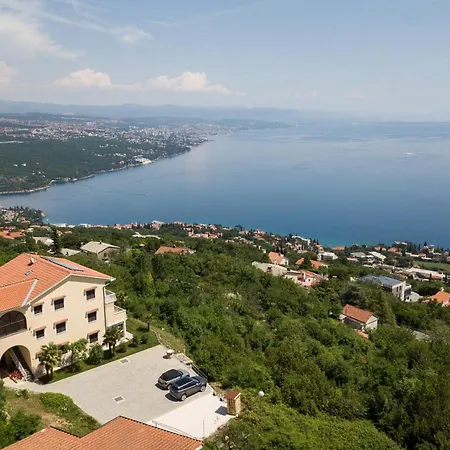 Appartamento Bela Vista 4 Rustikales Volosko